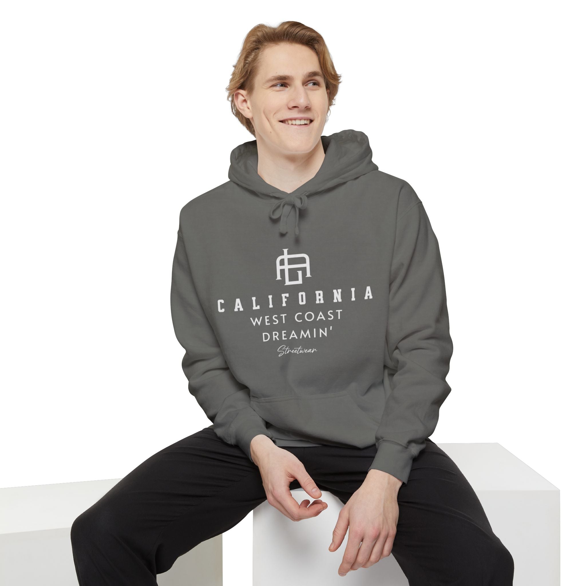 California Dreamin’ Hoodie – Unisex Garment-Dyed Comfort for Travel & Relaxation