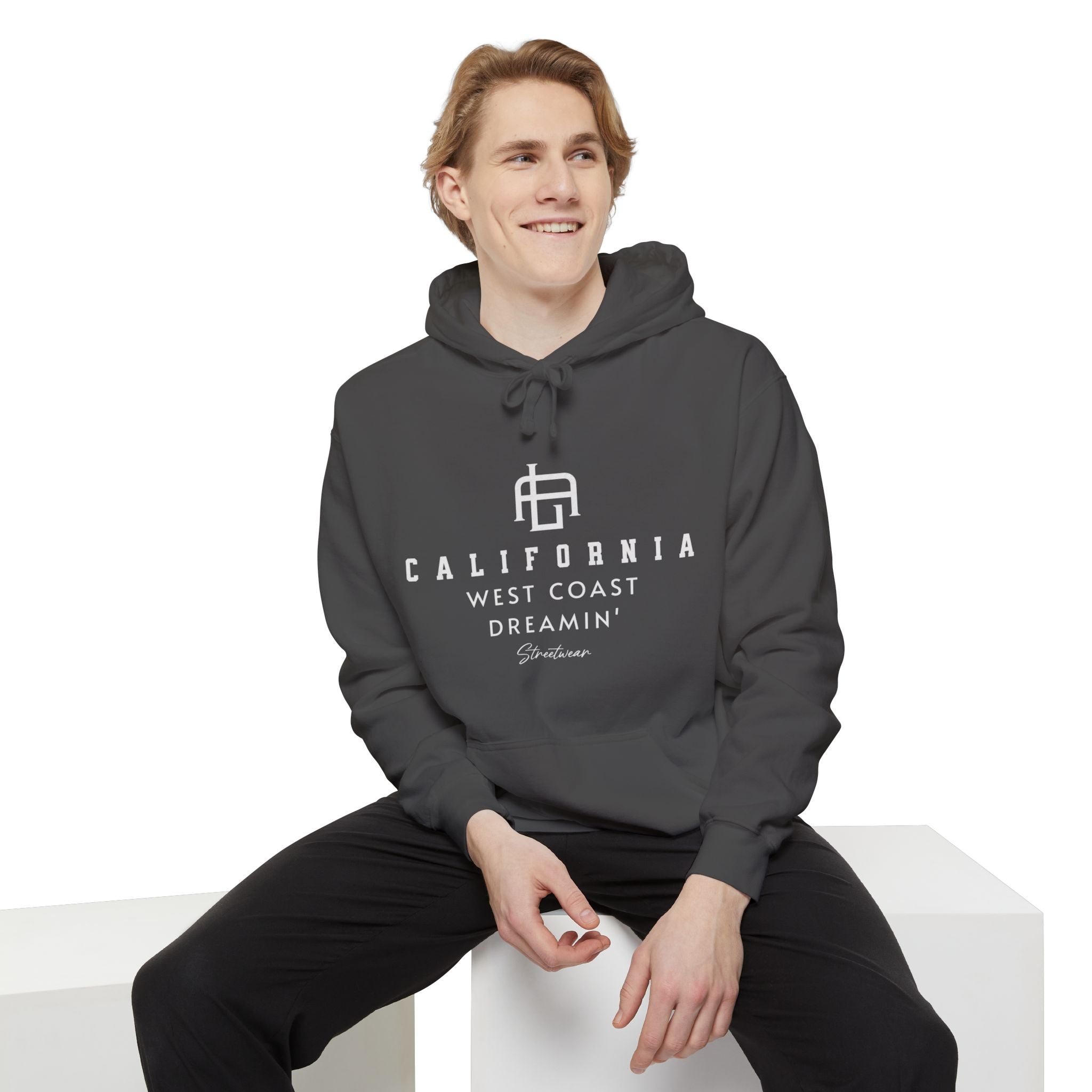 California Dreamin’ Hoodie – Unisex Garment-Dyed Comfort for Travel & Relaxation