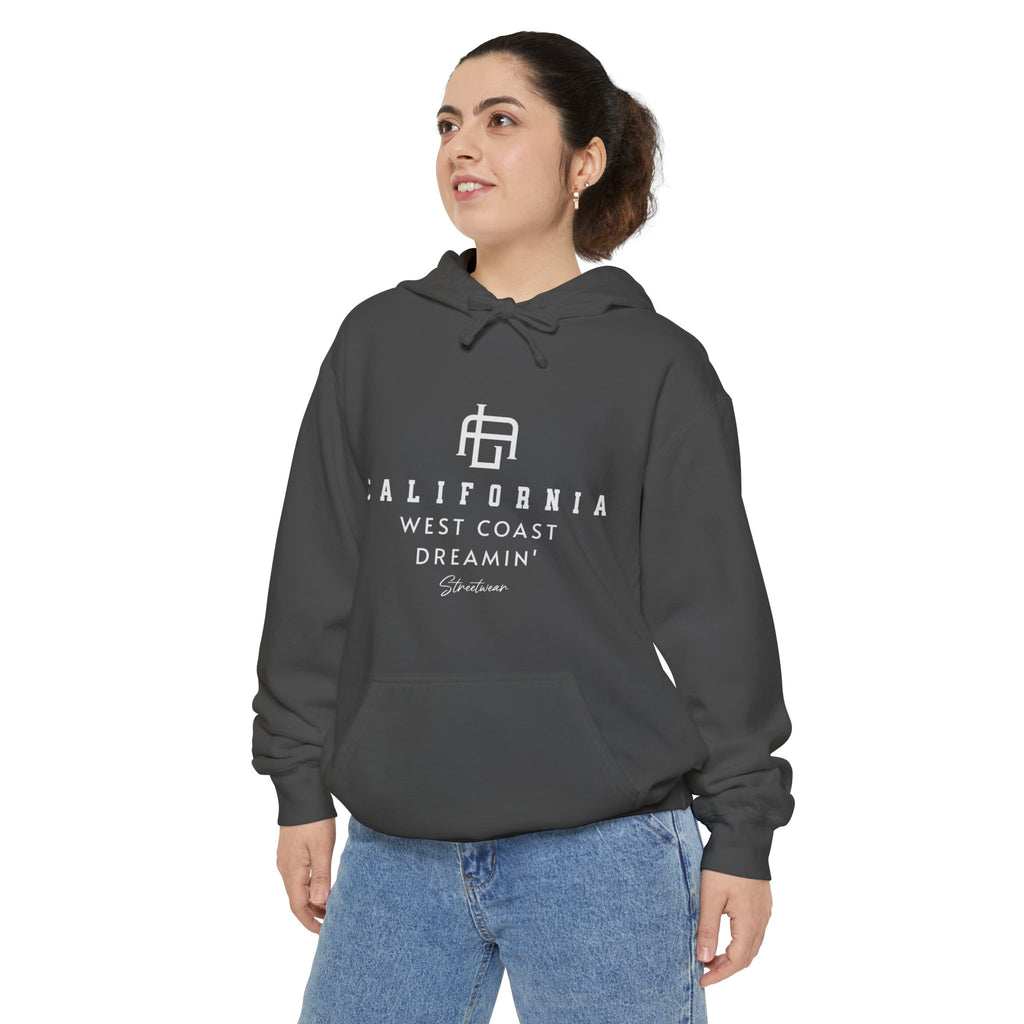 California Dreamin’ Hoodie – Unisex Garment-Dyed Comfort for Travel & Relaxation